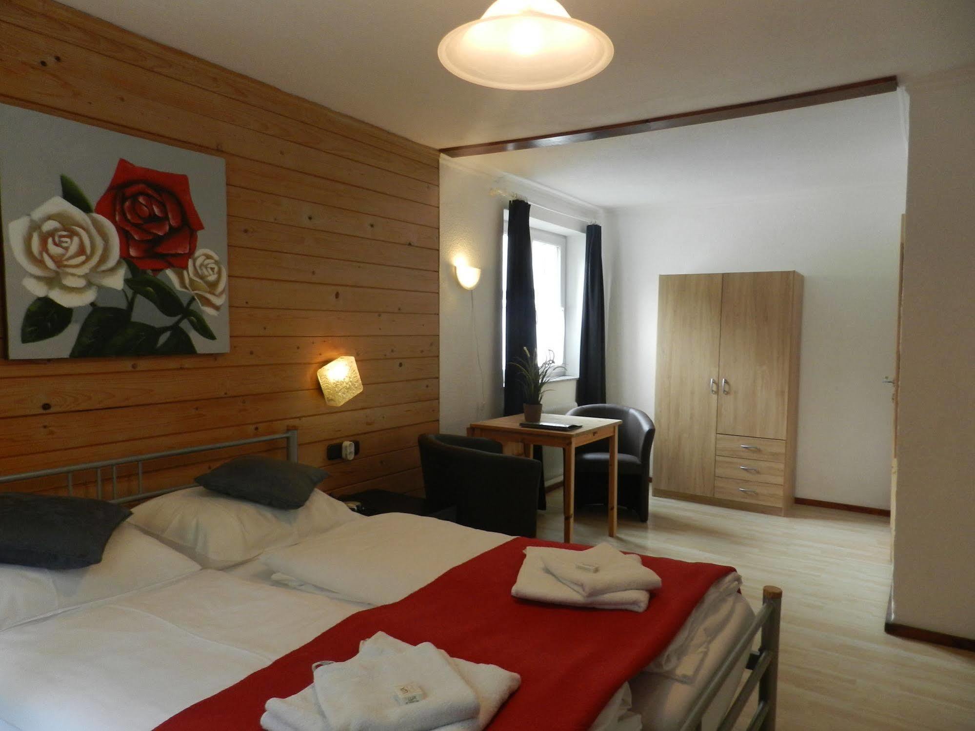 Pension Und Appartements Hartkaiser Ellmau Esterno foto